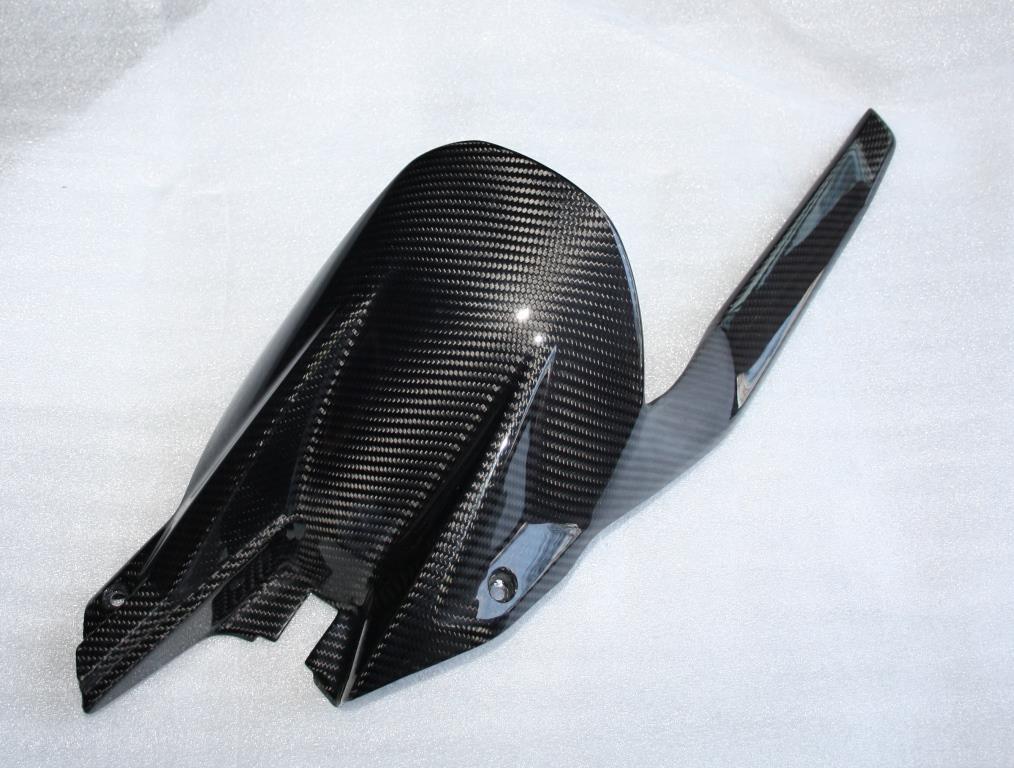 Lèche-roue carbone brillant pour KTM Superduke 1290, idéal sorties et circuit