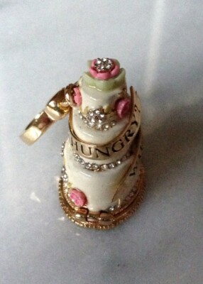 Juicy Couture Cake Charm, RARE, RETIRED 2005 Collectable, NIB!✨ | eBay