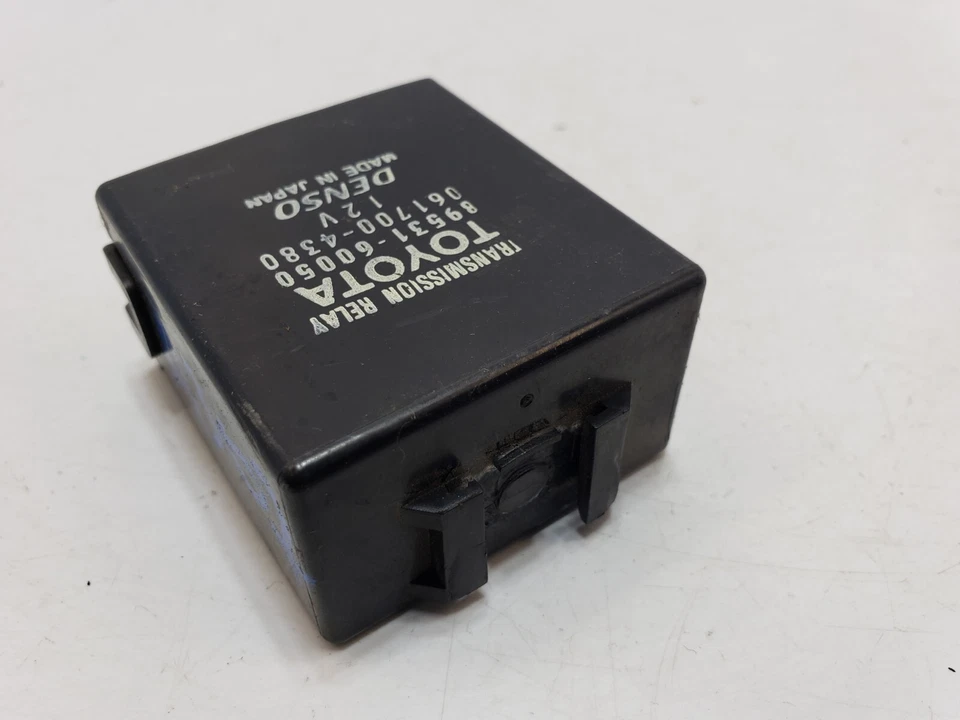 ✅ Módulo de control de relé de transmisión Toyota Land Cruiser J100 1998-2007 OEM Foto 4 de 4