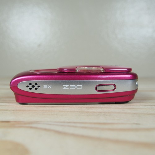Fujifilm Finepix Z30 10.0MP Digital Camera Bundle Pink w/Charger + Battery EUC - Picture 7 of 9