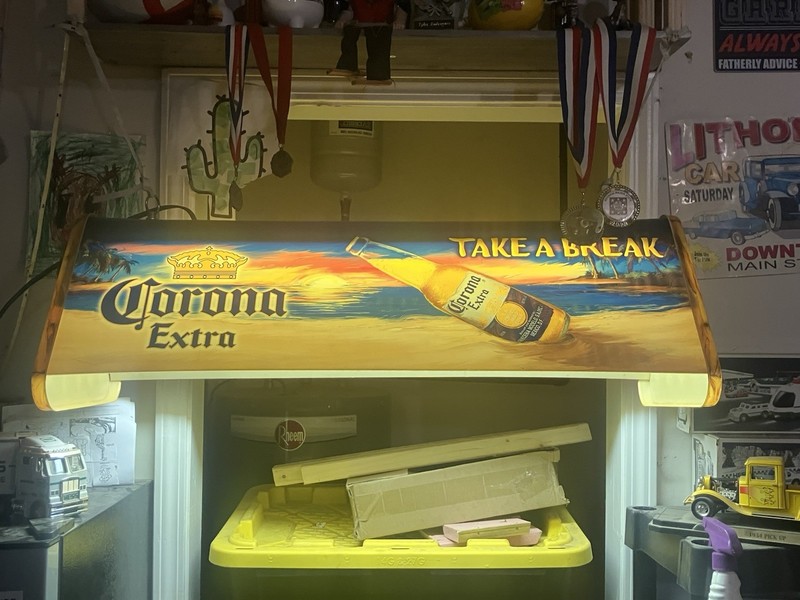 Corona PoolTable Light