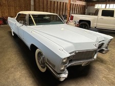 1968 Cadillac DeVille cloth
