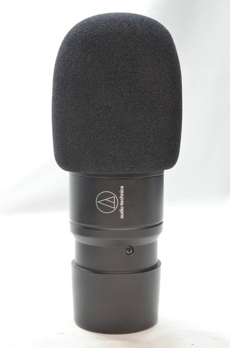 audio technica AT2040 dynamic microphone with pouch and windshield - Picture 2 of 9