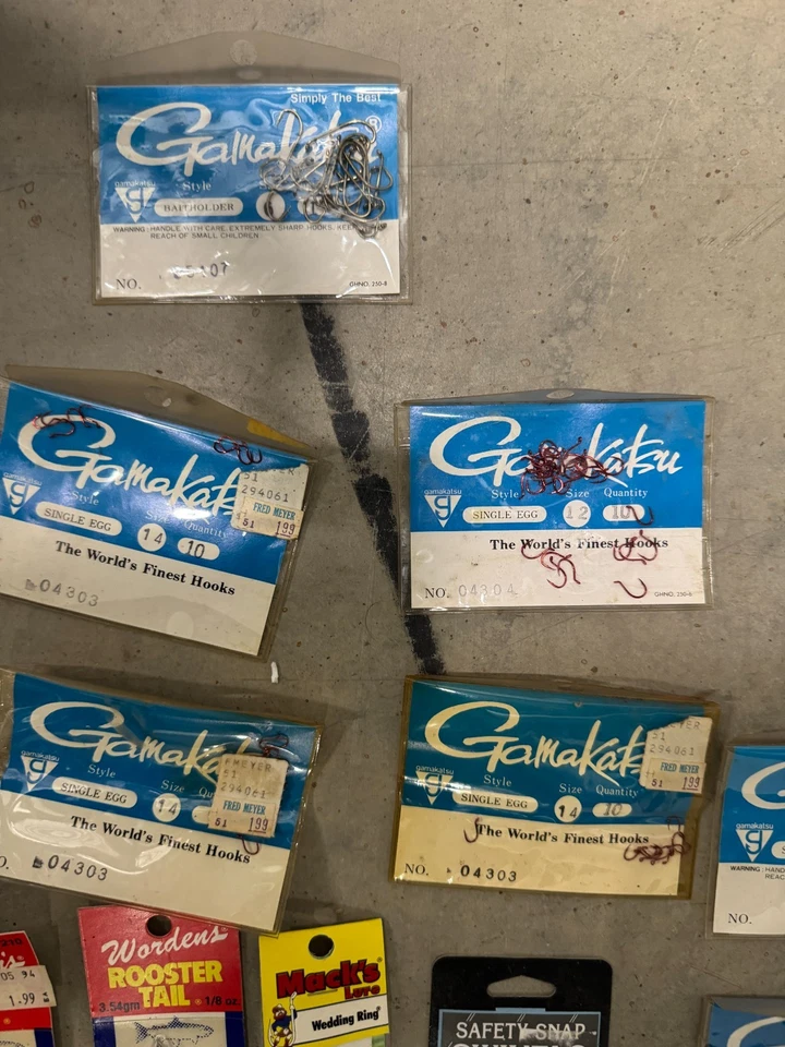 Lot Gamakatsu O'Shaughnessy Hooks 27pc Japan & Worden's Rooster Tail RT210 - image 4 of 4