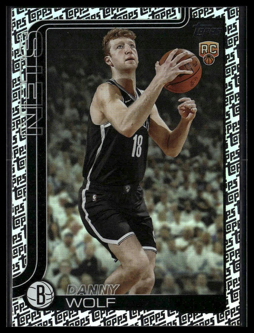 2025-26 Topps #227 Danny Wolf Foil Pattern