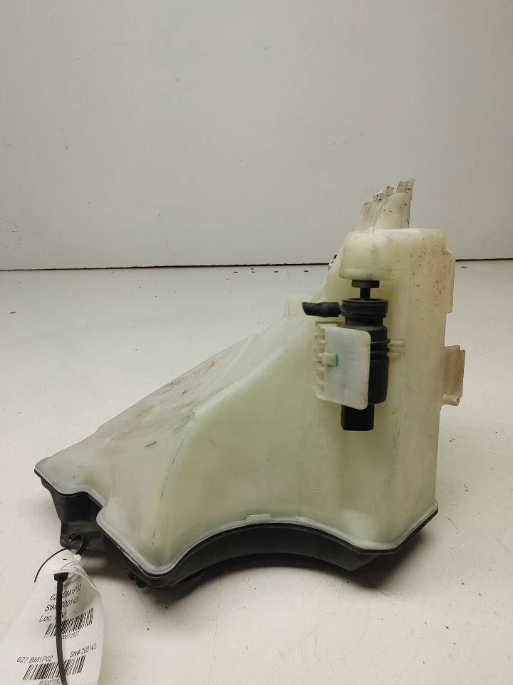 2003 BMW 325CI WASHER RESERVOIR - Image 4 of 4