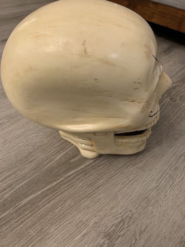 Life Size Ceramic Decoration Skull Light 1980s Vintage - Picture 4 of 7