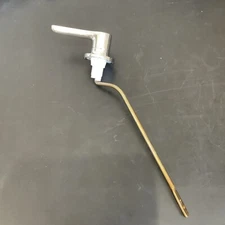 toilet  Left Hand Trip Lever polished Chrome. 7381920-200.0020A. L5