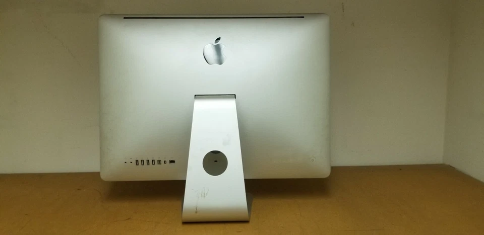 Apple iMac A1311 EMC 2389 Mid 2010 AS-IS - Image 2 of 4