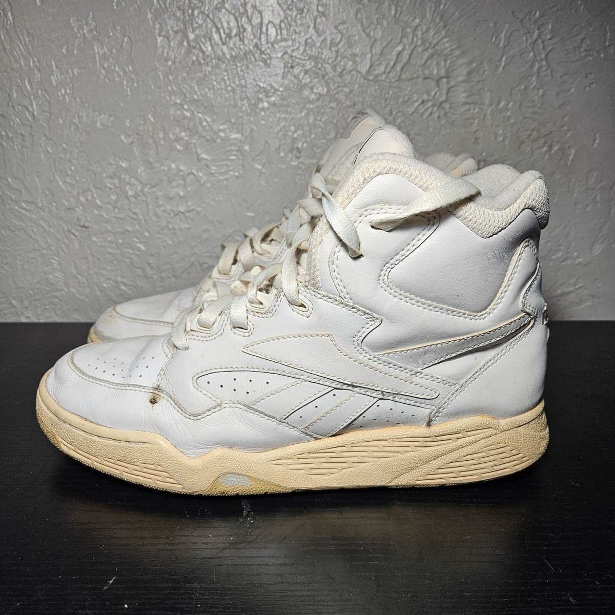 Vintage 80-90's REEBOK BB4600 Mid Mens 9.5 Basketball Shoes White