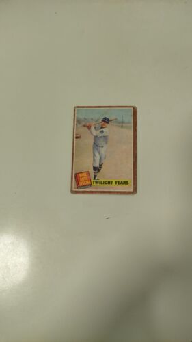 sports cards - Picture 1 of 2