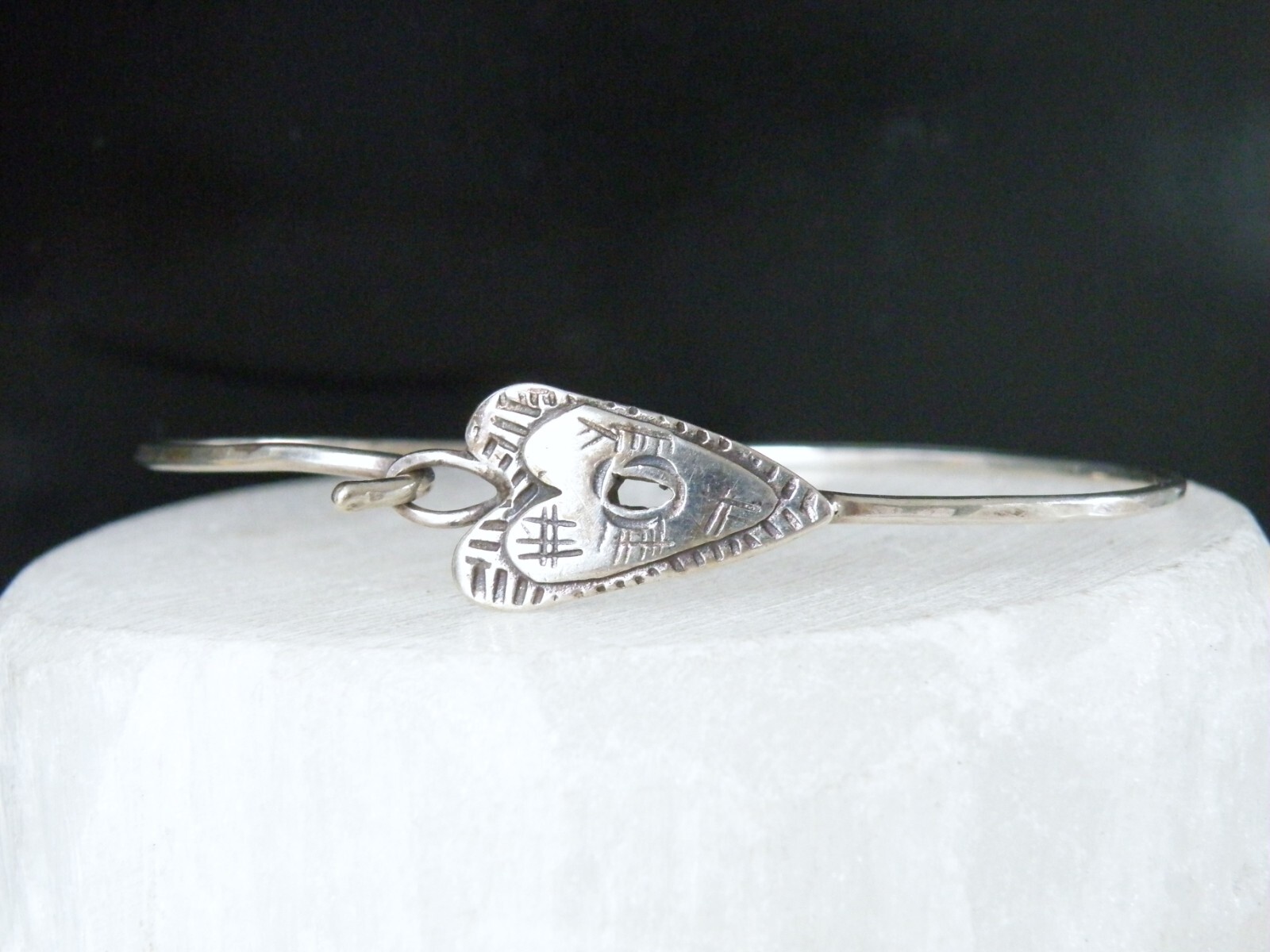 Vintage Sterling Silver 925 Artist Signed  Heart Rustic Bracelet 7.5