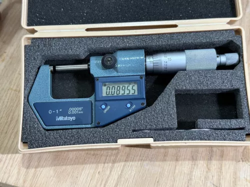 Mitutoyo No. 293-761-30 Digital Micrometer With Case