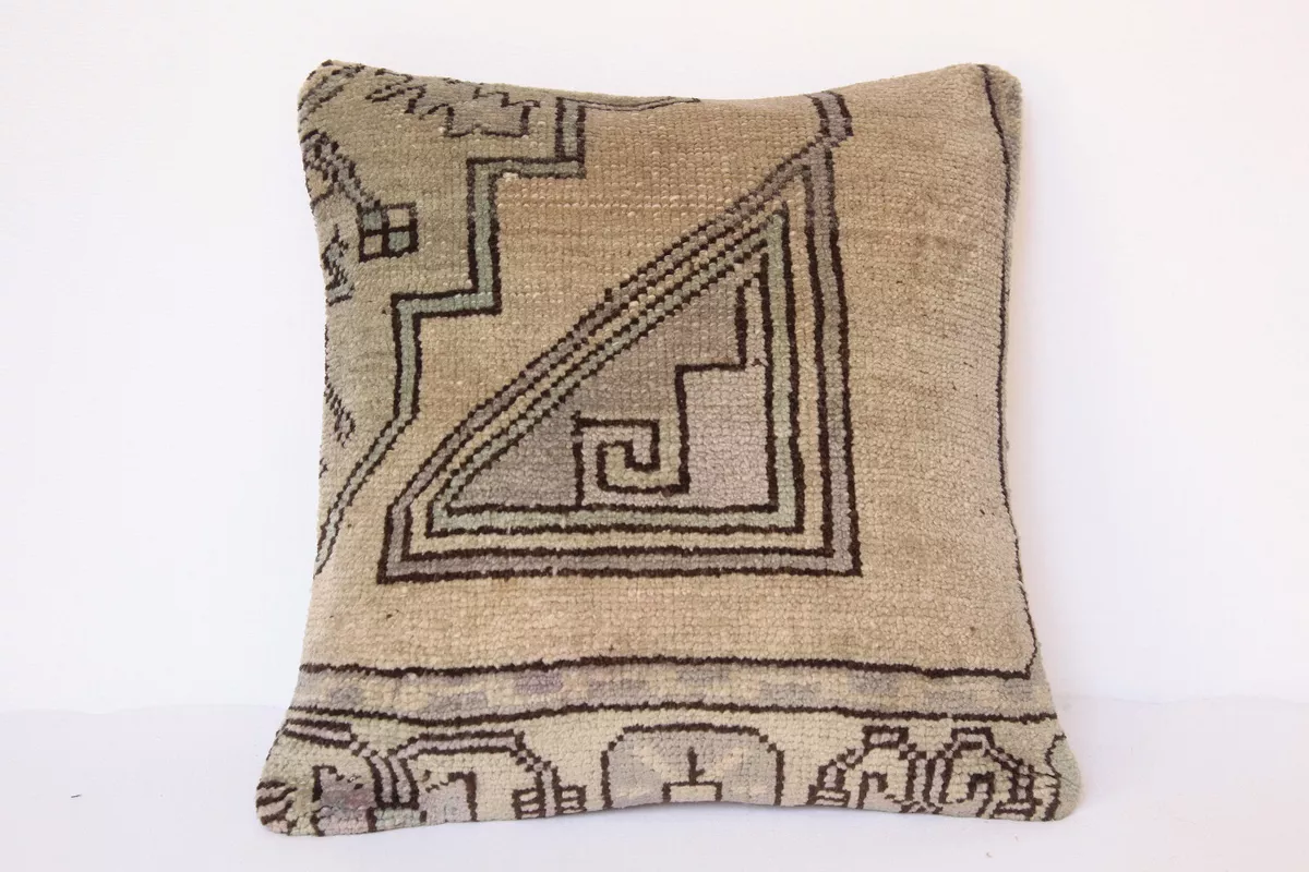 18X18 pillow pillow caes Vintage rug pillow rug pillows throw