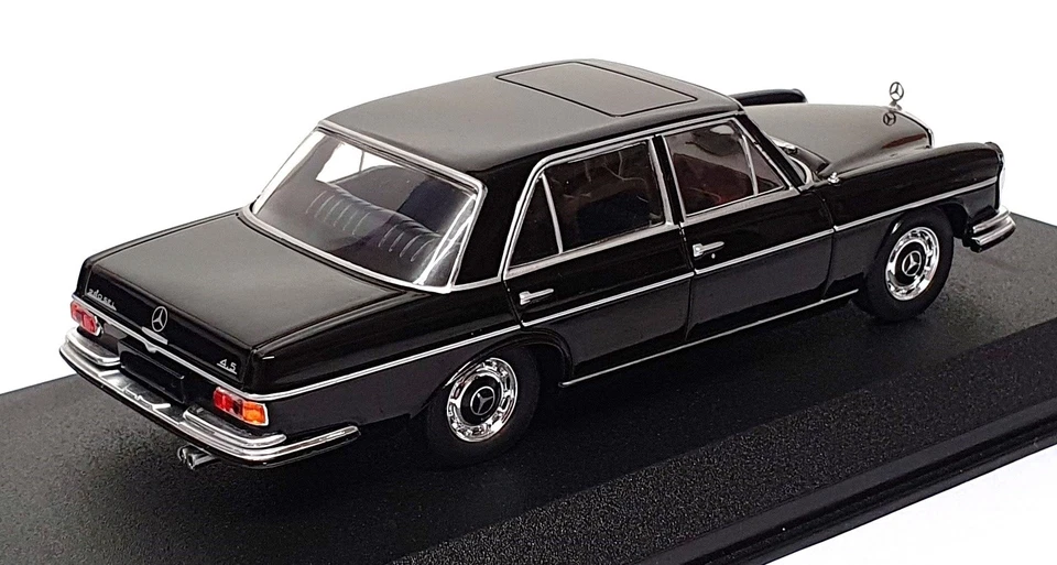 Greenlight escala 1/43 86639 - 1972 Mercedes Benz 280 SEL 4,5 Rocky IV - negro Foto 2 de 4