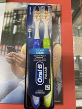 ORAL-B VIBRATING PULSAR BATTERY TOOTHBRUSH MEDIUM TWIN PACK color varies NEW