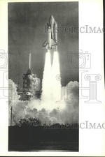 1981 Press Photo Space Shuttle Columbia Launches - mjsp00580
