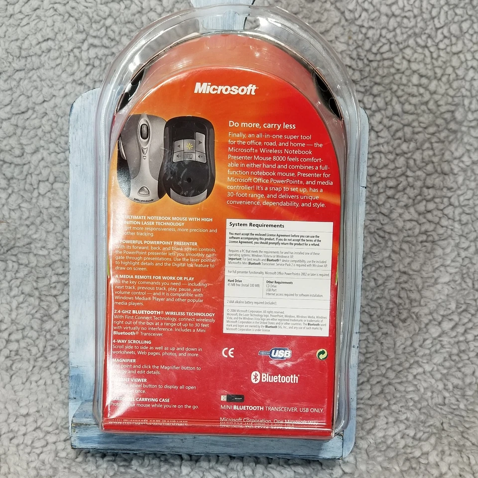 Microsoft Wireless Notebook Presenter 8000 1065 Silver Bluetooth Laser Mouse - Image 2 of 4