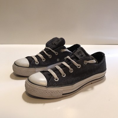 grey converse size 3