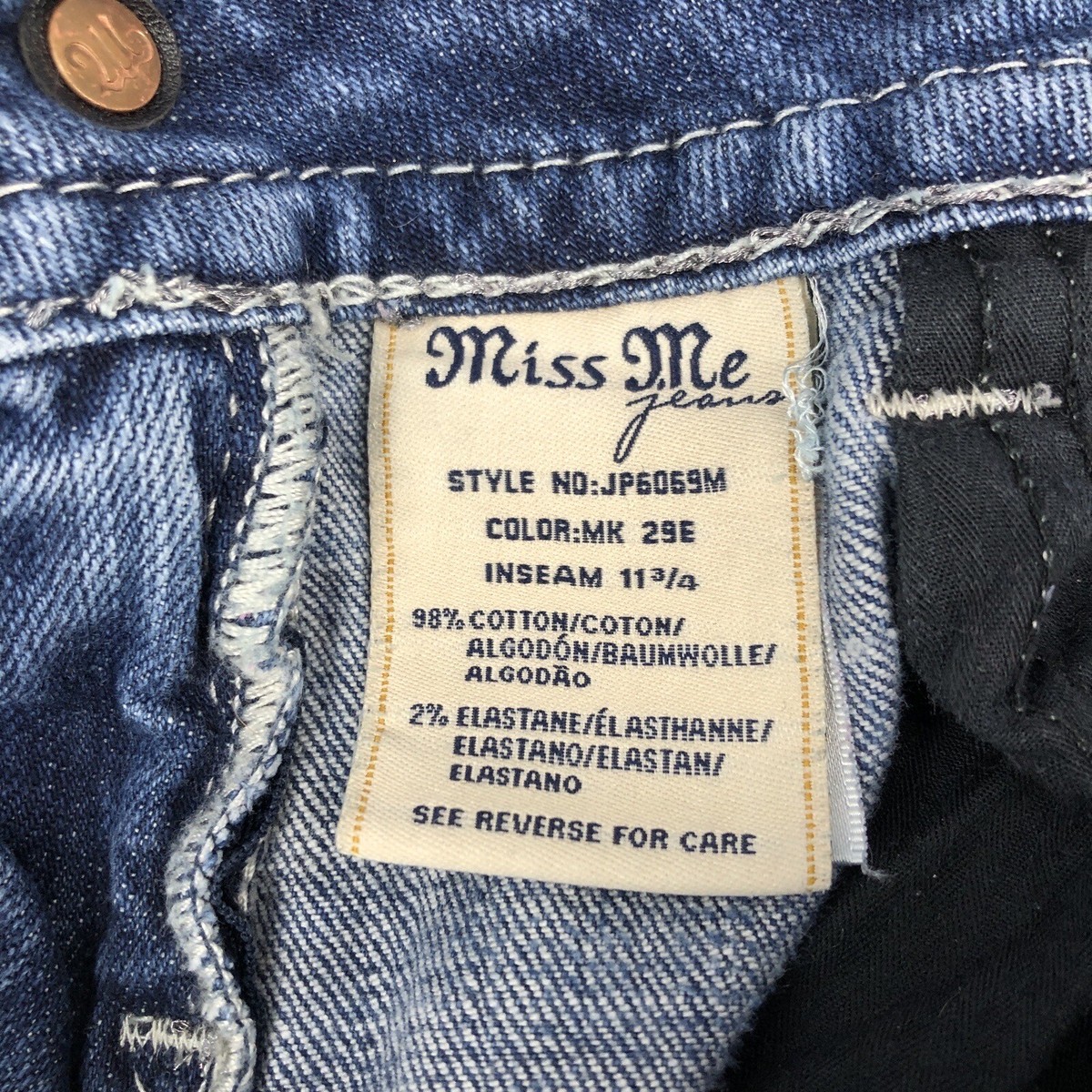 Bermuda Miss Me Délavé Bleu Avec Strass – Taille 28, Longueur 12, Comme Neuf