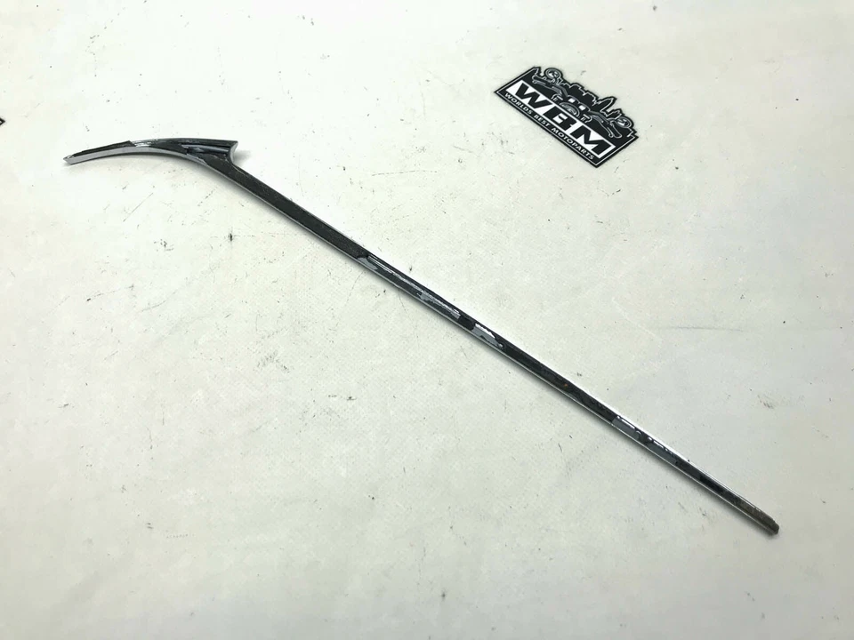 Honda GL1800 GL 1800 Gold Wing (1) 15' Chrome Moulding  - Image 4 of 4