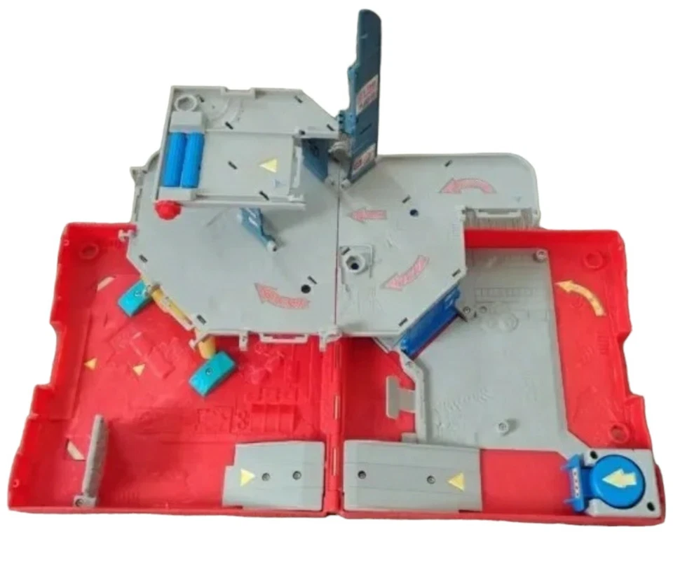 Matchbox Xtreme Garage Towing Service Pop-Up Playset Vintage Toy Set - Image 4 of 4