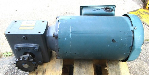 Boston Gear Speed Reducer Gear Box F718-15KZ-B5-G1-RO, 15:1 w/ Baldor Mtr 2A34LM - Picture 5 of 13
