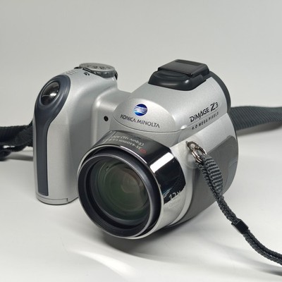 Konica Minolta DiMAGE Z3 4.0MP Digital Camera Silver 12x Zoom Y2K