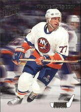 1993-94 Ultra Premier Pivots #9 Pierre Turgeon Card