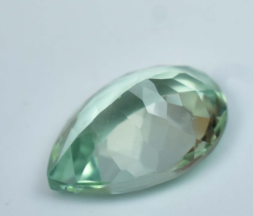 Natural Montana Green Sapphire 6.35 CT Certified Stunning Pear Loose Gemstone - Foto 5 di 5