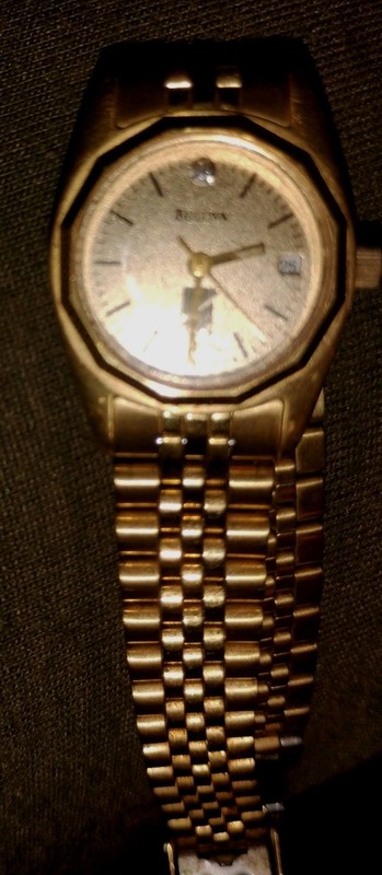 Vintage Ladies Bulova 10k Gold Plated Wristwatch. Working Condition