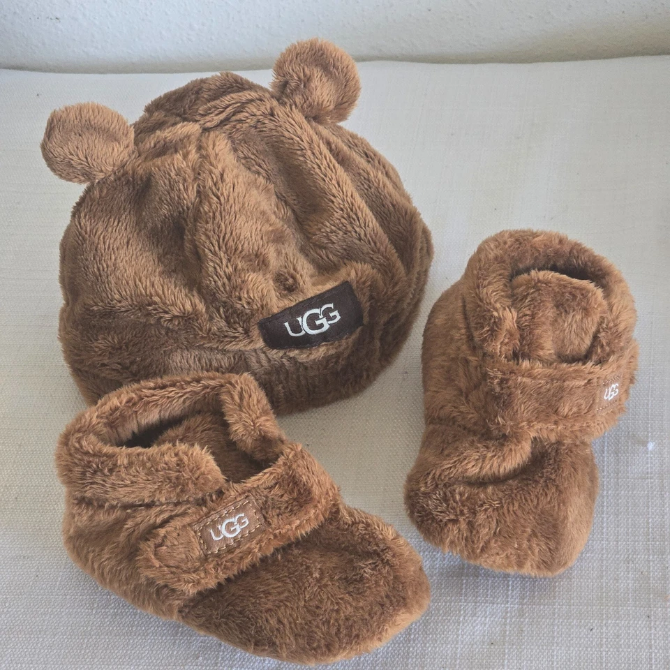 NUEVO SIN CAJA NIÑOS 4/5 12-18 MOS UGG Bixbee Castaño Imitación Piel Botines y Gorro de Oso de Peluche Foto 2 de 4