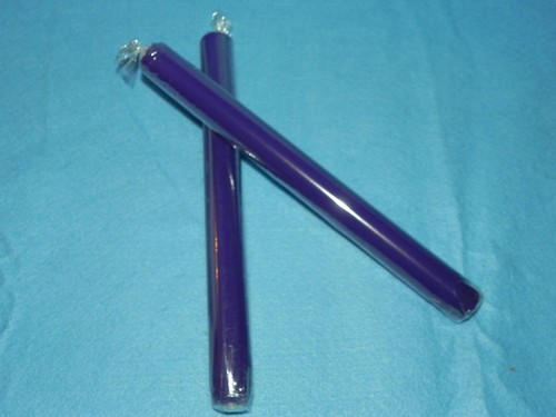 Velas cónicas, púrpura, juego de 2, 7/8" x 10", Alemania, quemaduras sin goteo 8-10, NUEVAS - Imagen 2 de 4