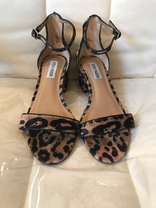 steve madden embroidered heels