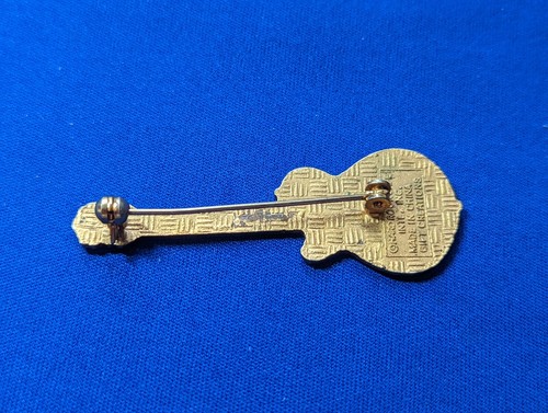 Hard Rock Cafe San Juan Guitar Pin Lapel Pin - Picture 3 of 3