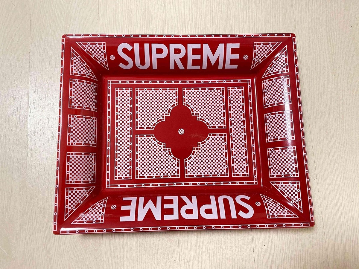 【美品】Supreme ashtray Supreme Ceramic Ashtray 2012 | eBay