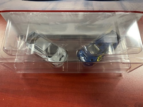 Paquete de 2 Hot Wheels Premium Car Culture Subaru Impreza WRX - '16 Subaru WRX STI - Imagen 2 de 5