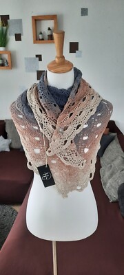 Schaal / Dreieckstuch / Tuch / Handarbeit