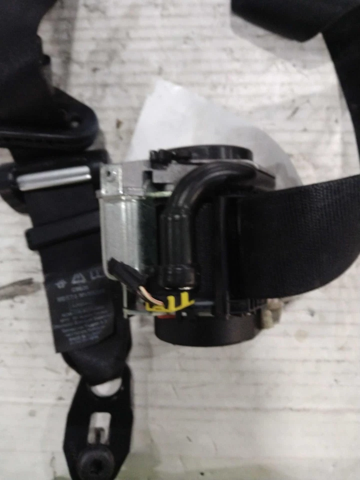 Used Front Right Seat Belt Front fits: 2015 Ford Transit 350 bucket seats passen - Image 2 of 4