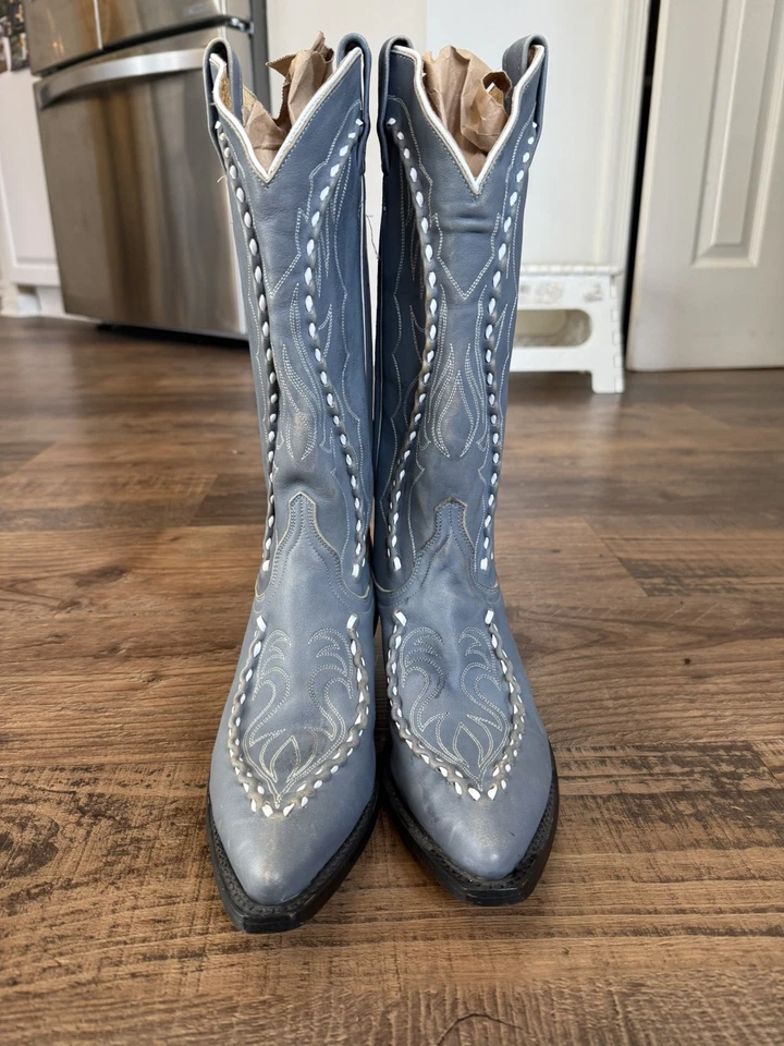 Botas vaqueras occidentales Dan Post para mujer de cuero tostado con costuras blancas talla 7M Foto 2 de 4