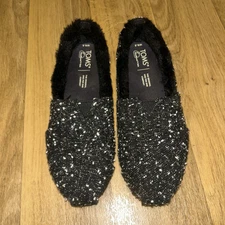 TOMS Black White Textured Boucle with Faux Fur Alpargata Shoes Size 6.5 GUC
