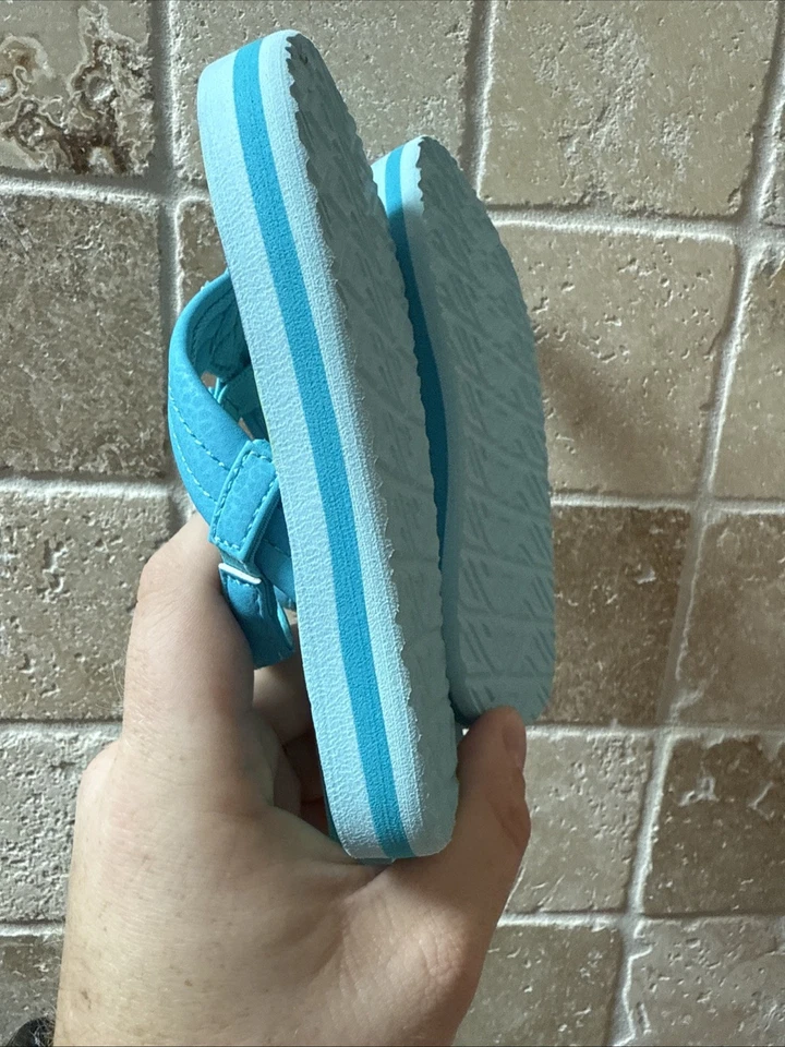 Sandalias chanclas Reef Little Boys 9 EE. UU. Niños Little Ahi Blue Fish Beach Foto 4 de 4