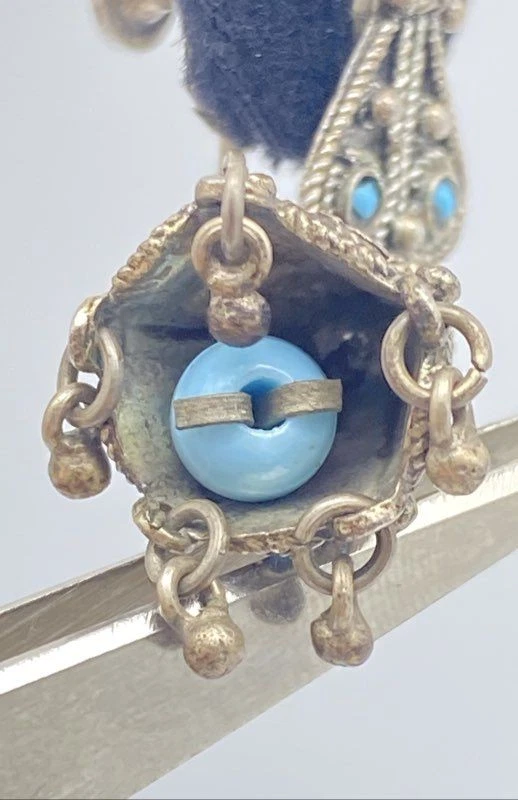 Brincos pendurados/gotados de prata esterlina 0,925 com sino e coração 11,7 g - Imagem 4 de 4