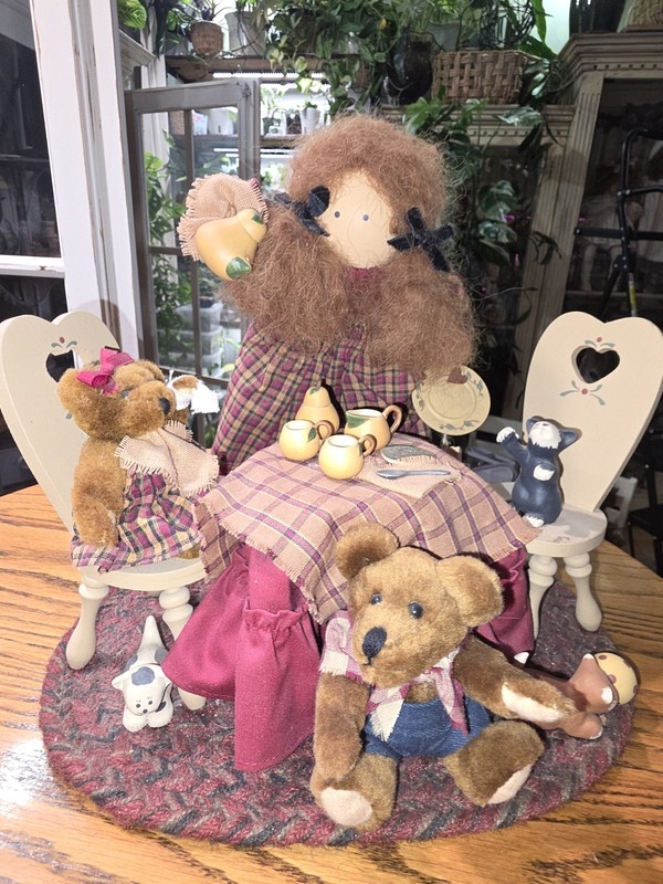 Pudence Valentine Lizzie High Doll 1994 and Friends Having A Tea Party 