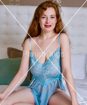 Get All 6  8X10 Photos Woman Art Photography Art Posed Busty Mature Misha Set 1