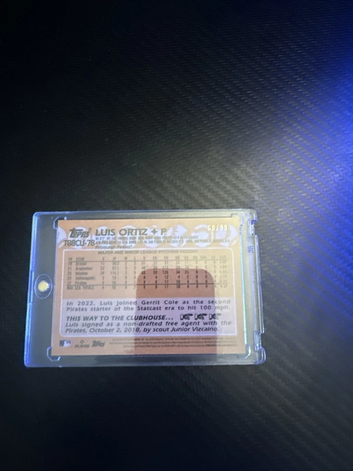 2023 Topps Update Series - Mojo Green Refractor #T88CU-78 Luis Ortiz /99 (RC) - Imagem 2 de 3