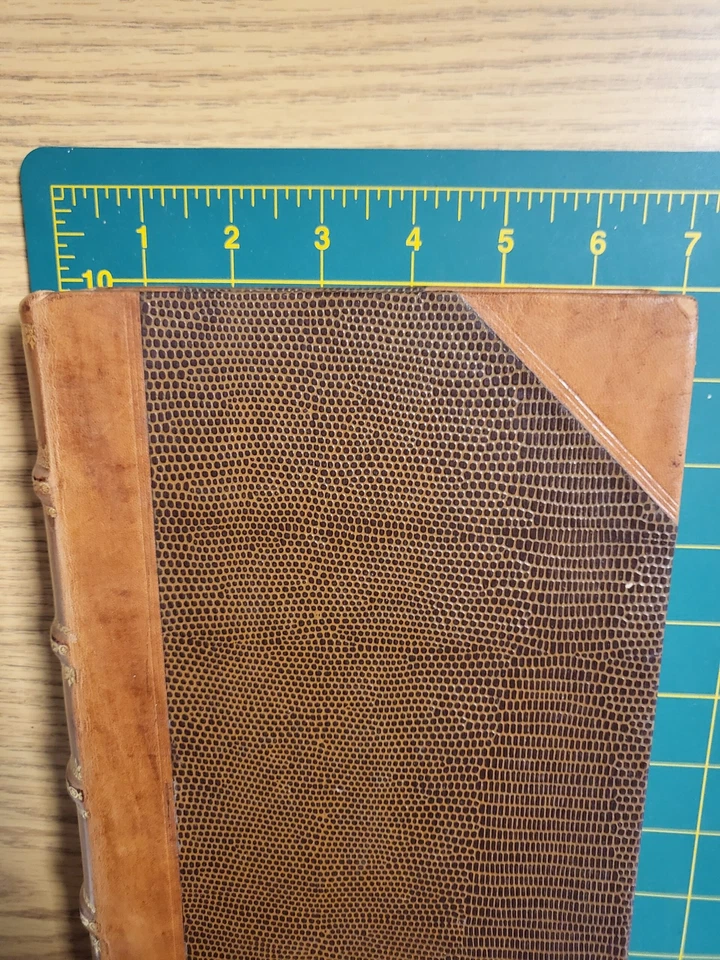 Estudos de Philologia Mirandesa 2 fine leather volumes complete - Image 3 of 3