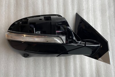 RH passenger side door mirror w/ BVM & Camera w/o cover. OEM for 16+ Kia Sorento