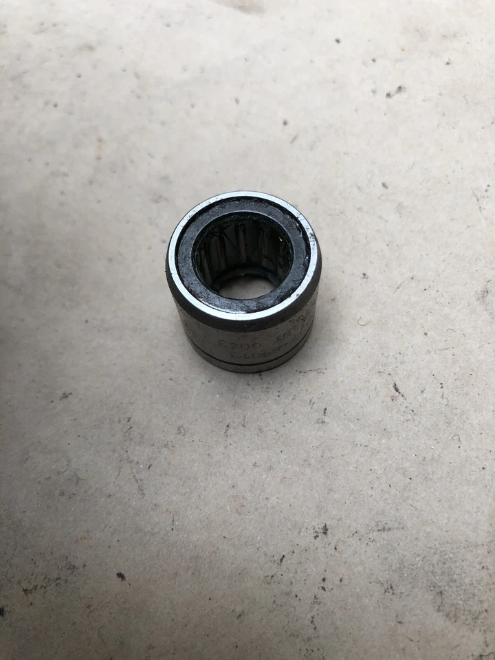 Cojinete de agujas volante BMW E3 2800 2500 3.0s 3.0si 3.3L 3.3Li E9 3.0CS Foto 2 de 4