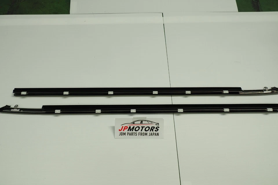 Juego de molduras de ventana de puerta delantera Honda CRX CR-X 88-91 EF2 EF6 EF7 EF8 genuino Foto 4 de 4